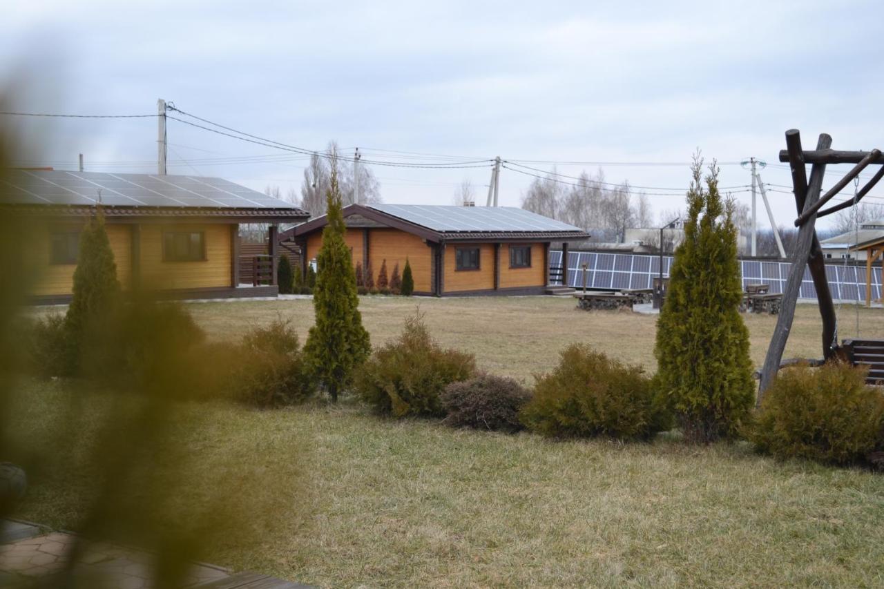 Vila Хомене Rzhyshchiv Exteriér fotografie