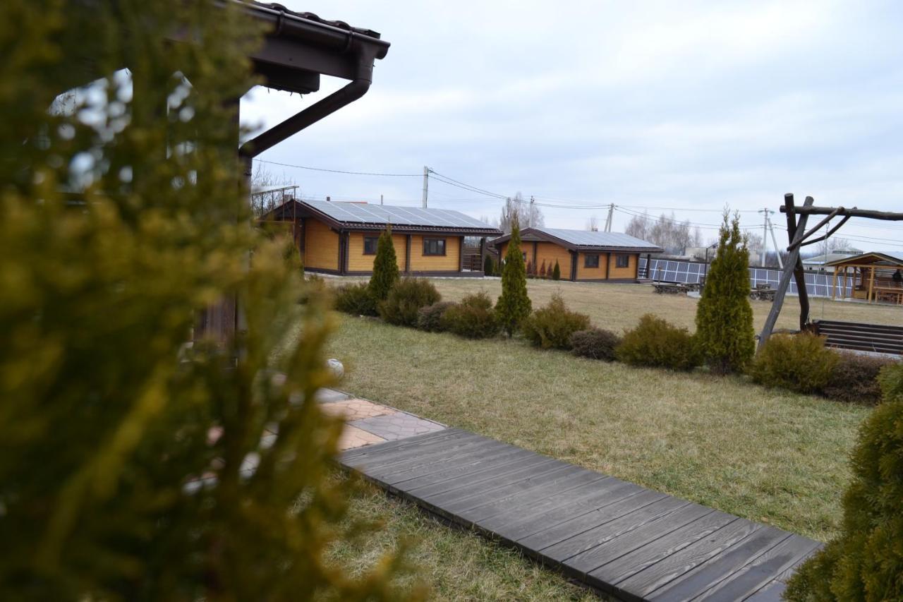 Vila Хомене Rzhyshchiv Exteriér fotografie