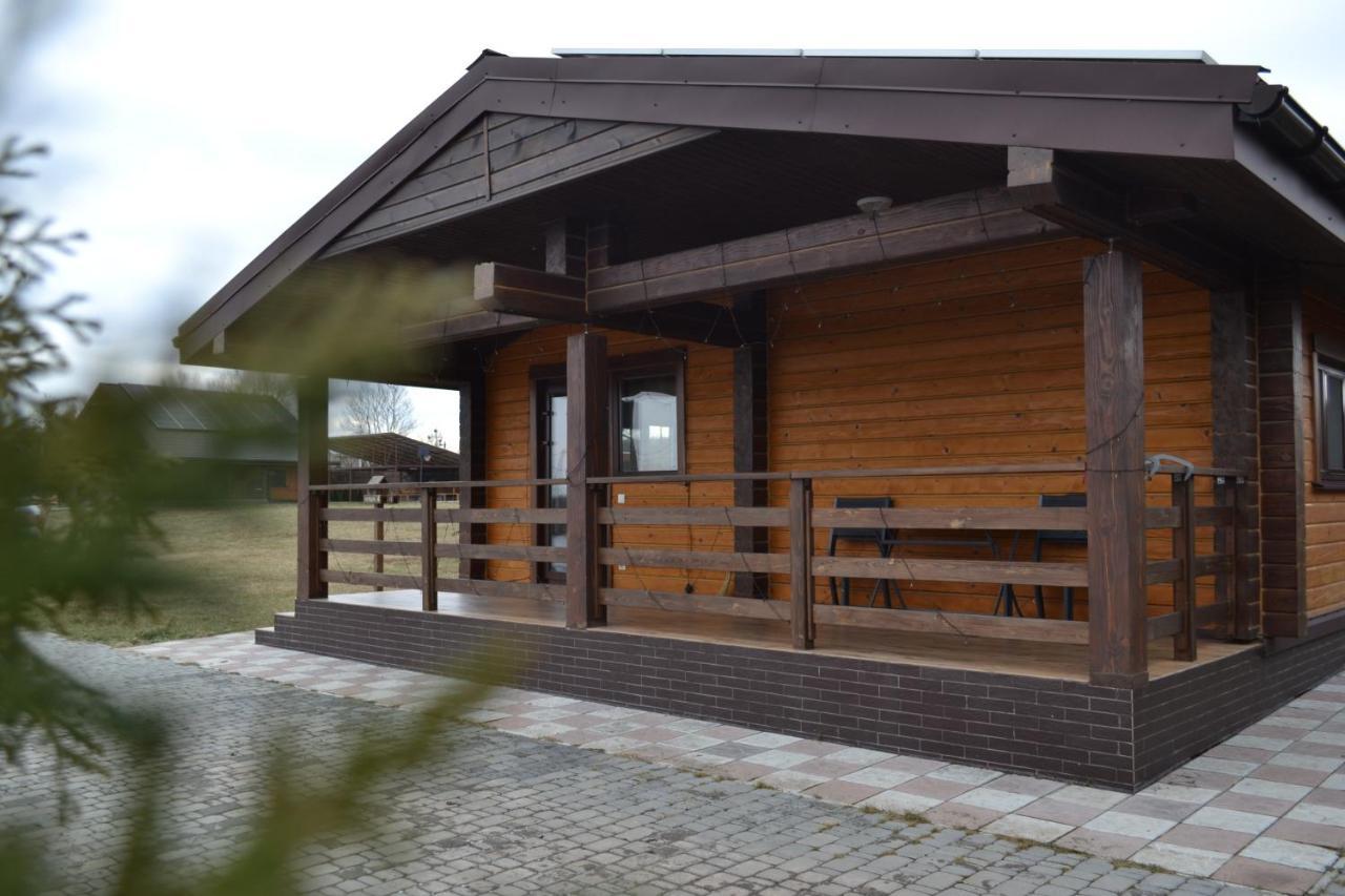 Vila Хомене Rzhyshchiv Exteriér fotografie